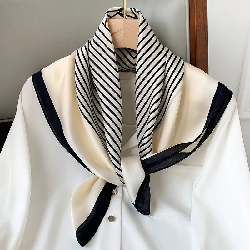 Streifentuch aus Kunstseide ⎜ Kleines quadratisches Halstuch für moderne und elegante Styles