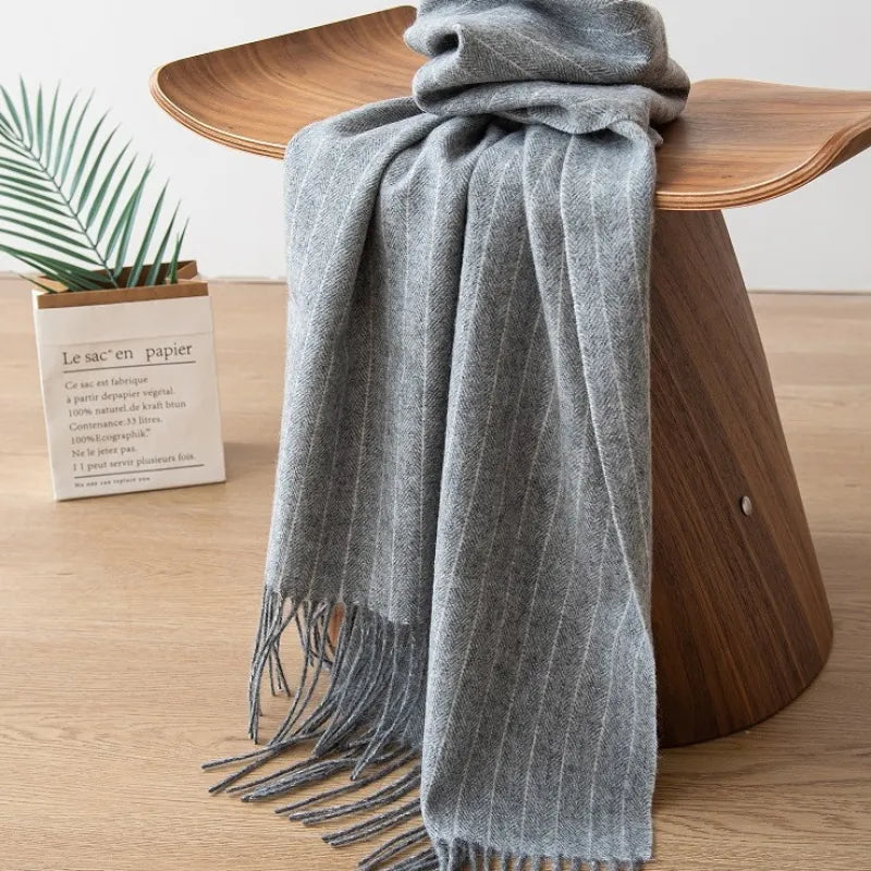 Gestreifter Wollschal für Damen ⎜ Langer Winterschal mit Fransen für zeitlose Eleganz