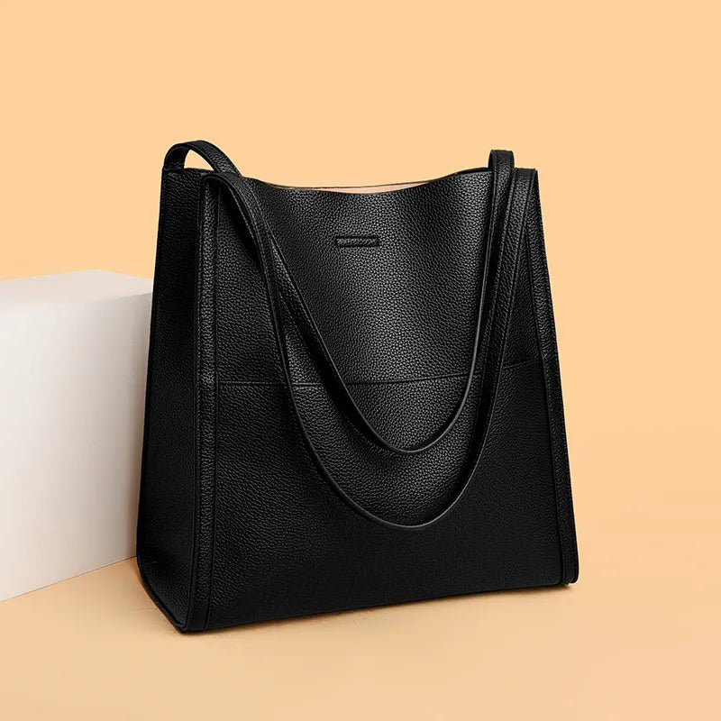 Elegante Handtasche für Damen ⎜ Schlichtes Design mit viel Platz für tägliche Essentials