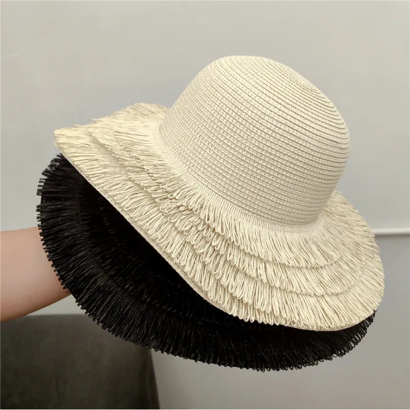 Strohhut mit breiter Krempe für Damen ⎜ Eleganter Sommerhut mit Fransenrand für stilvollen Sonnenschutz