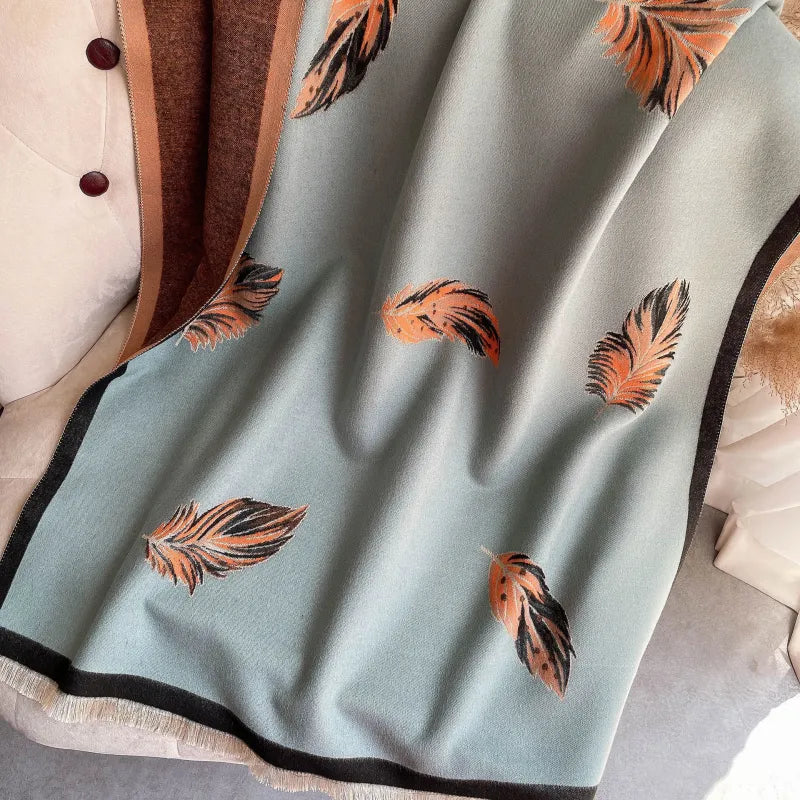 Schal mit Fransen im Kaschmirstil ⎜ Zeitloses Design für warme Herbst- und Winteroutfits