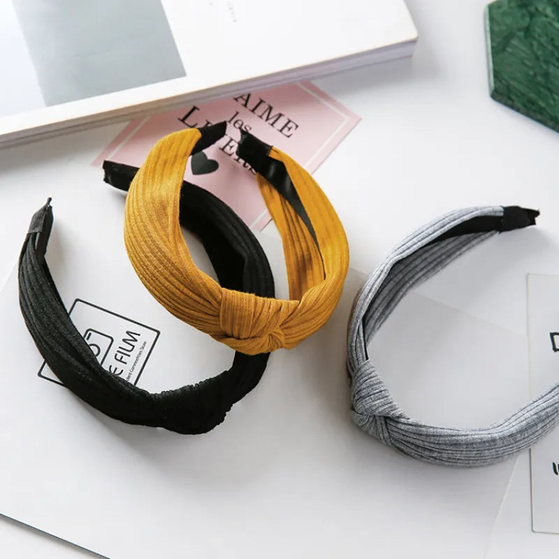 Breiter Haarreif im Retro-Stil für Damen ⎜ Geflochtenes Stirnband aus Strick für vielseitige Alltagsfrisuren
