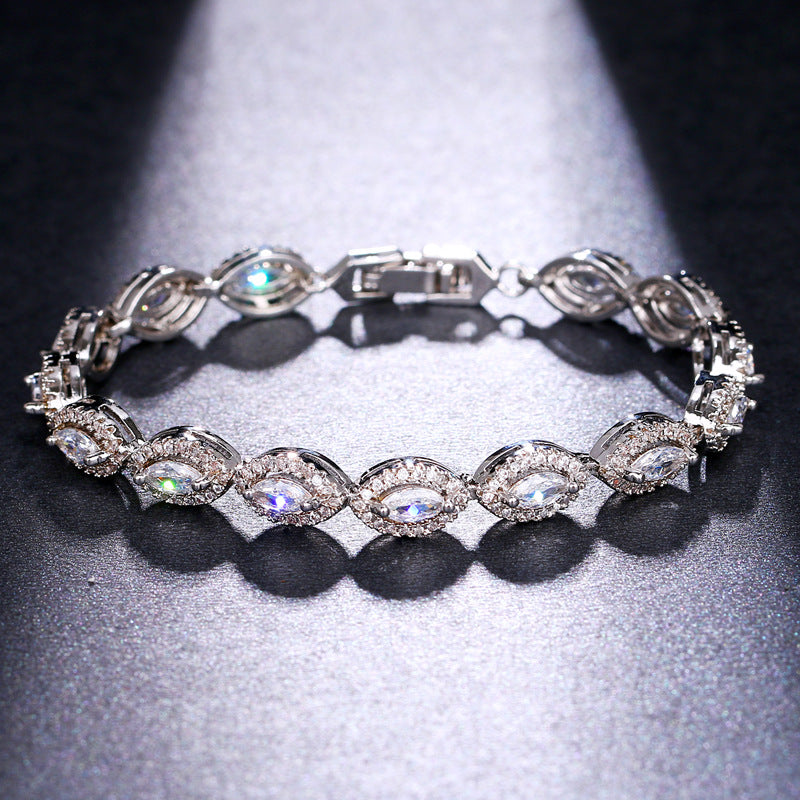 Abendarmband mit Zirkonia ⎜ Funkelndes Design mit olivenförmigen Elementen für festliche Outfits