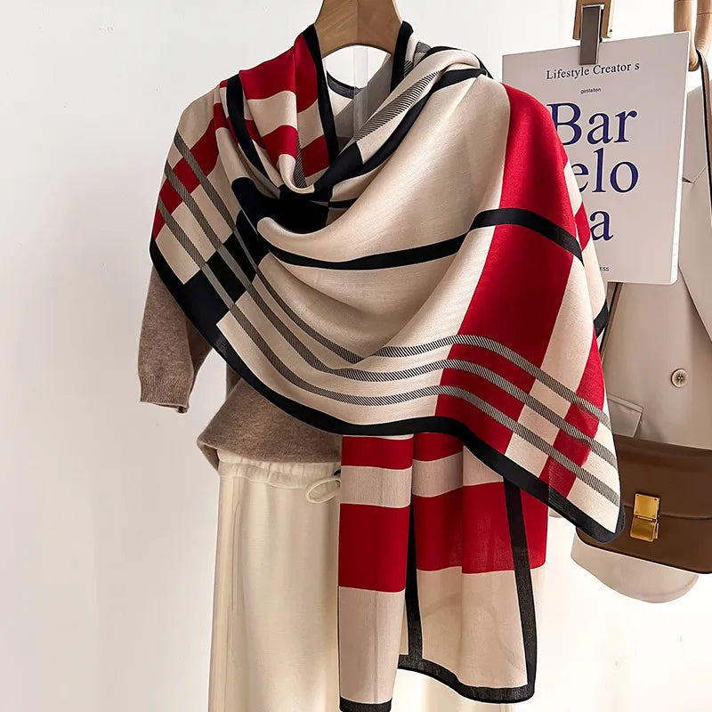 Herbst- und Winterschal für Damen ⎜ Kuscheliges Karotuch für klassische Looks und warme Tage