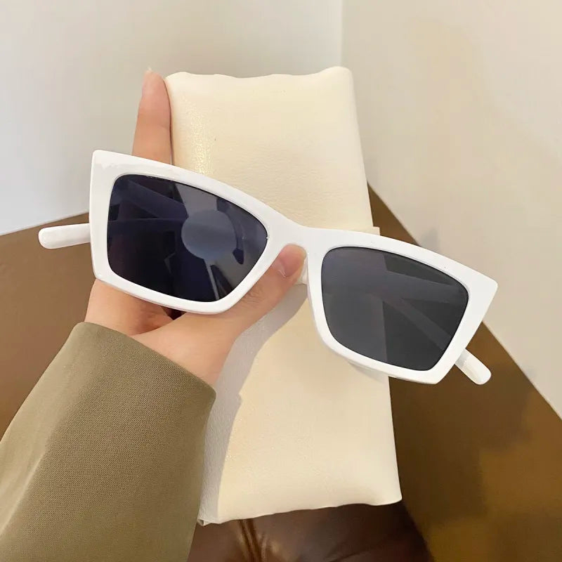 Klassische Retro-Sonnenbrille für Sie & Ihn ⎜ Stilvoller UV-Schutz für Reisen und Alltag