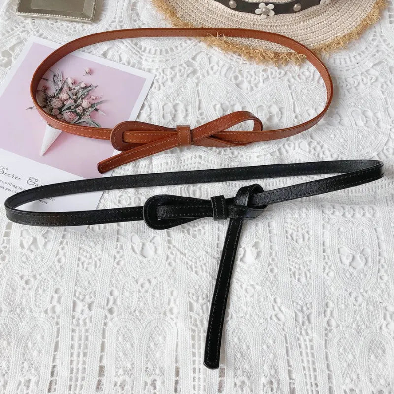 Kunstledergürtel mit Knotenoptik ⎜ Schmaler Taillengürtel für stilvolle Kombinationen und feine Looks
