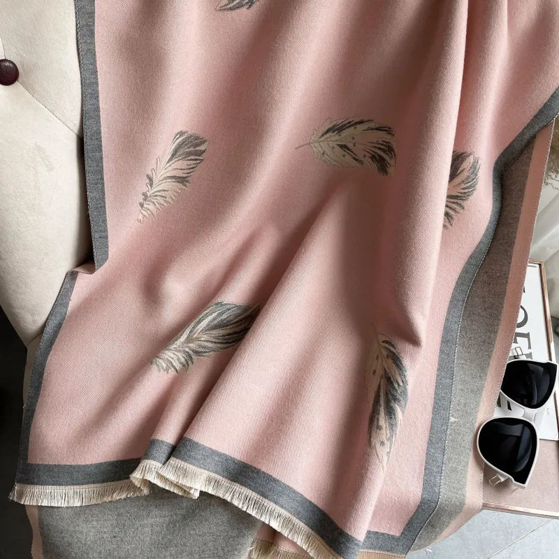 Schal mit Fransen im Kaschmirstil ⎜ Zeitloses Design für warme Herbst- und Winteroutfits