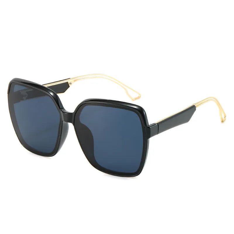 Quadratische Sonnenbrille mit Farbverlauf ⎜ Modischer UV-Schutz für sonnige Stunden