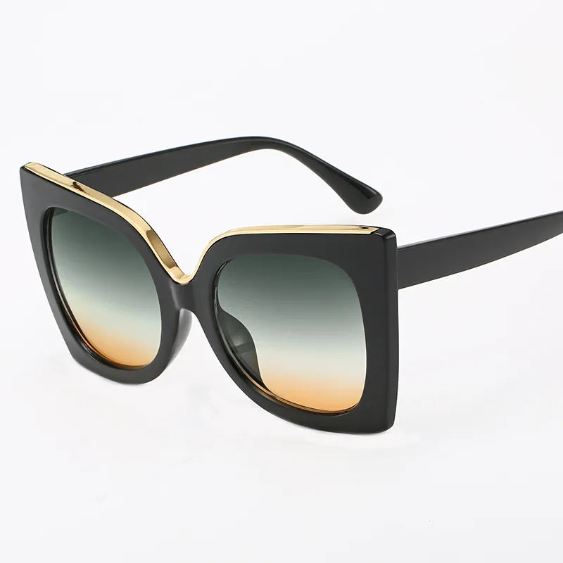 Modische Sonnenbrille für Damen ⎜ Markantes Design mit breitem Rahmen für stilvolle Auftritte