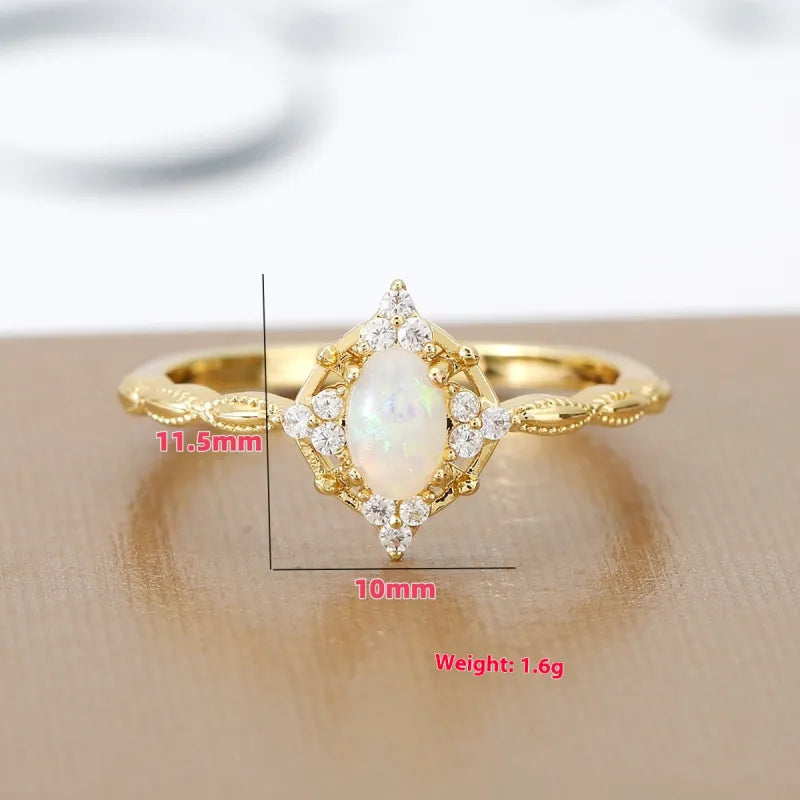 Ring im Vintage-Stil mit Opal ⎜ Eleganter Ring in Goldoptik mit Zirkonia für festliche und stilvolle Anlässe