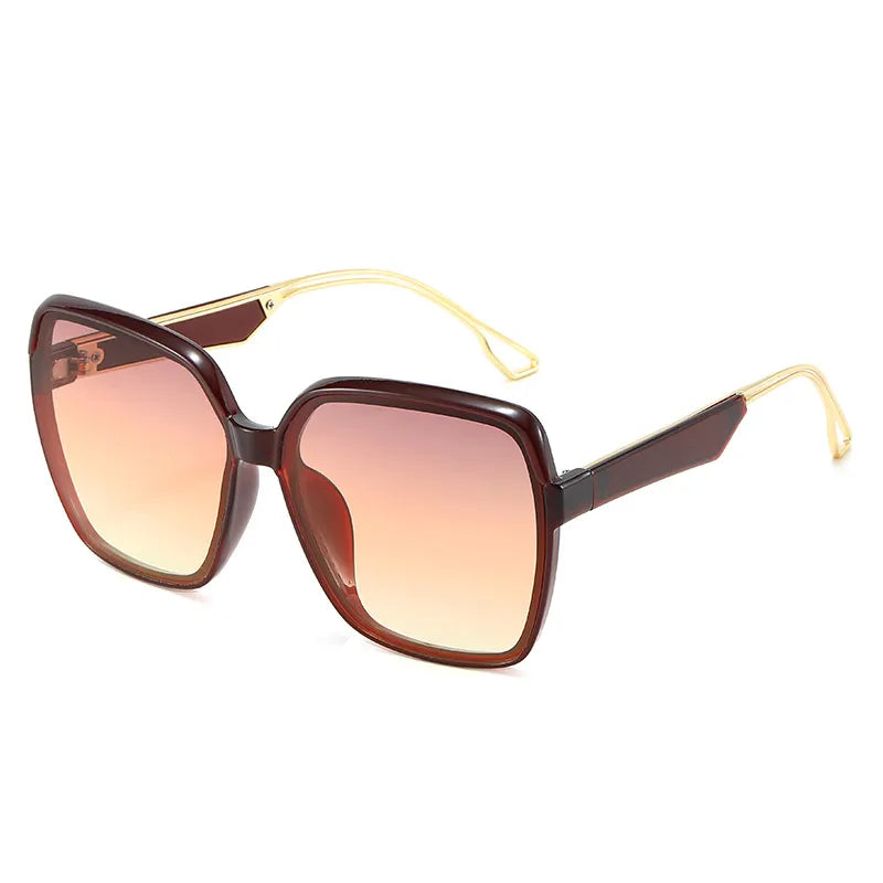 Quadratische Sonnenbrille mit Farbverlauf ⎜ Modischer UV-Schutz für sonnige Stunden