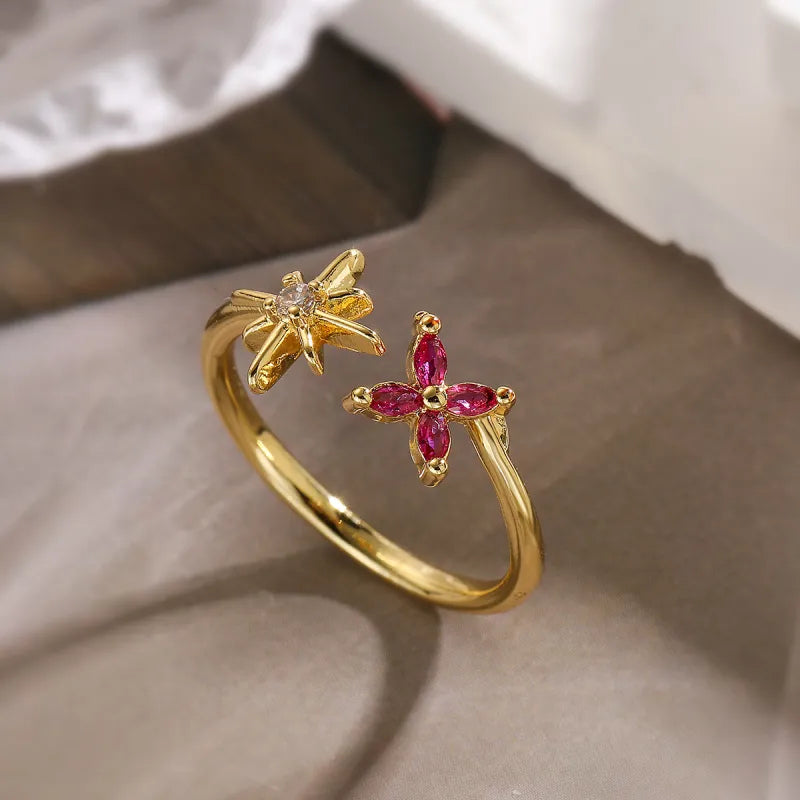 Damenring mit Zirkonia und Blütendesign ⎜ Schlichter Schmuckring in geometrischer Form für elegante Looks
