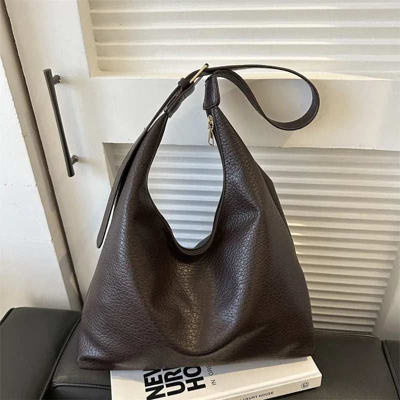 Retro Schultertasche für Damen ⎜ Stilvolle Tasche mit Nischentextur für Alltag & Events