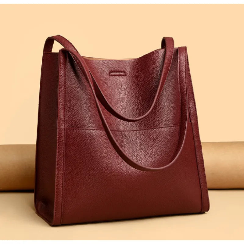 Elegante Handtasche für Damen ⎜ Schlichtes Design mit viel Platz für tägliche Essentials