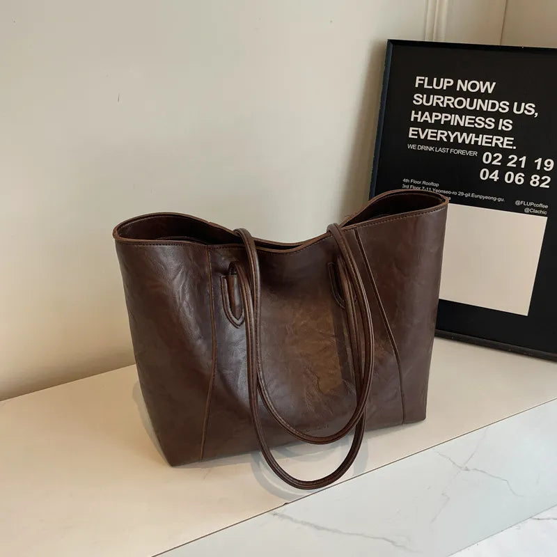 Shopper für Damen ⎜ Elegante Tragetasche in Lederoptik mit großzügigem Innenfach für den Alltag