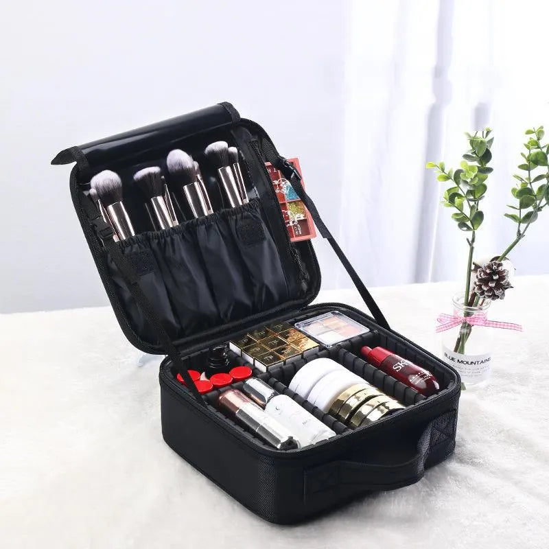 Kosmetikbox mit Fächern für Damen ⎜ Fester Koffer mit variabler Einteilung für Schminke und Zubehör
