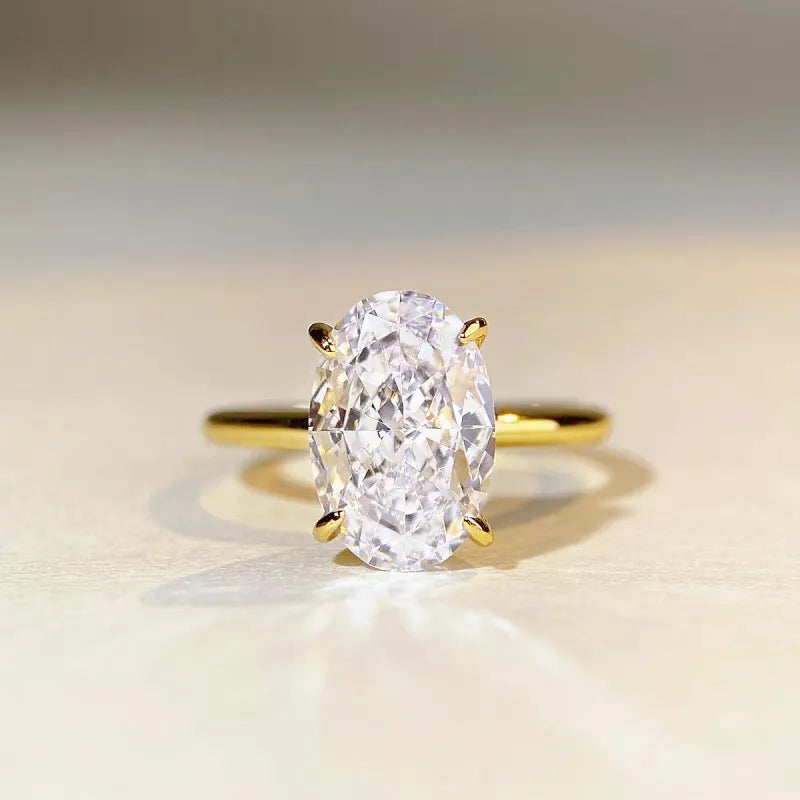 Damenring mit Zirkonia ⎜ Eleganter Fingerring in Ovalform für stilvolle Anlässe und luxuriösen Glanz