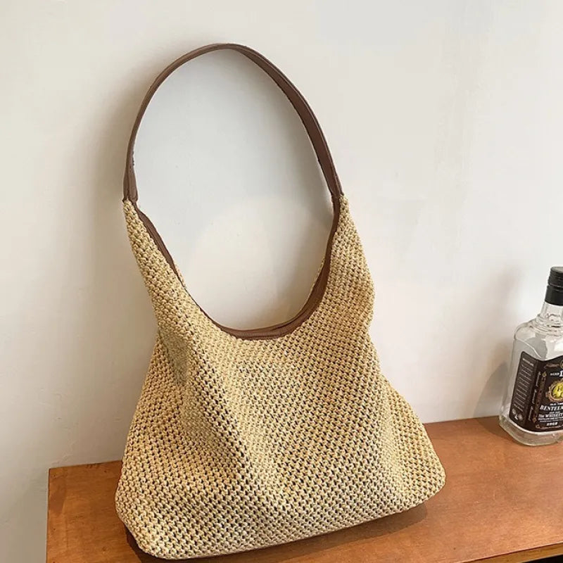 Strohtasche mit Kunstlederriemen ⎜ Geräumige Tragetasche im Retro-Look für Strand und Freizeit