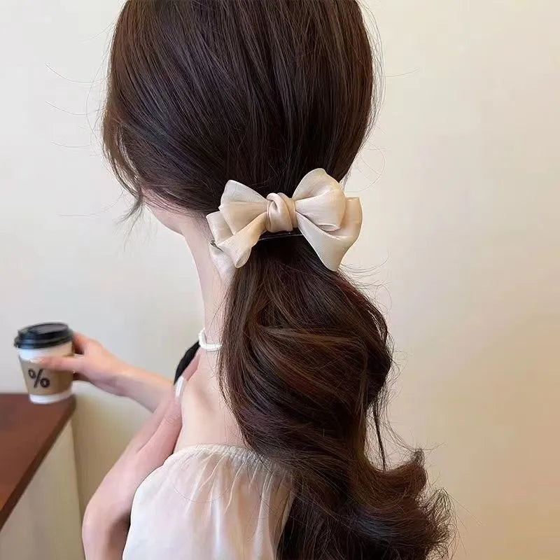 Haarspange mit Schleife für Damen ⎜ Eleganter Dutt-Clip für romantische Zopf- und Hochsteckfrisuren