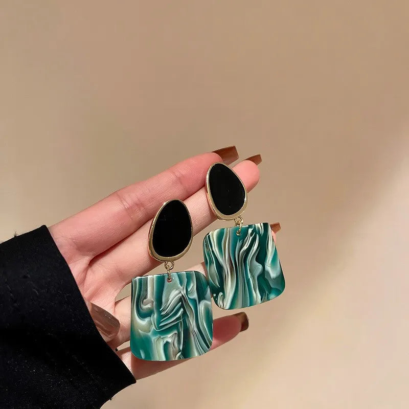 Leopardenmuster-Ohrringe mit Goldakzent ⎜ Trendiger Ohrschmuck für modische Alltagslooks