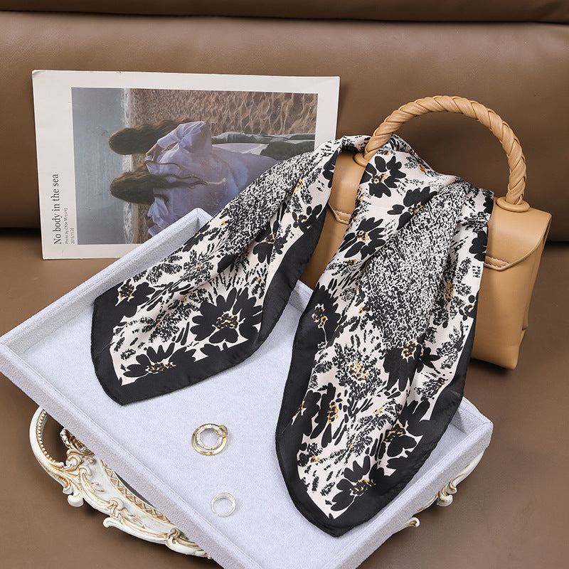 Vintage-inspiriertes Halstuch mit Blumenmuster ⎜ Eleganter Seidenschal für Business und Alltag