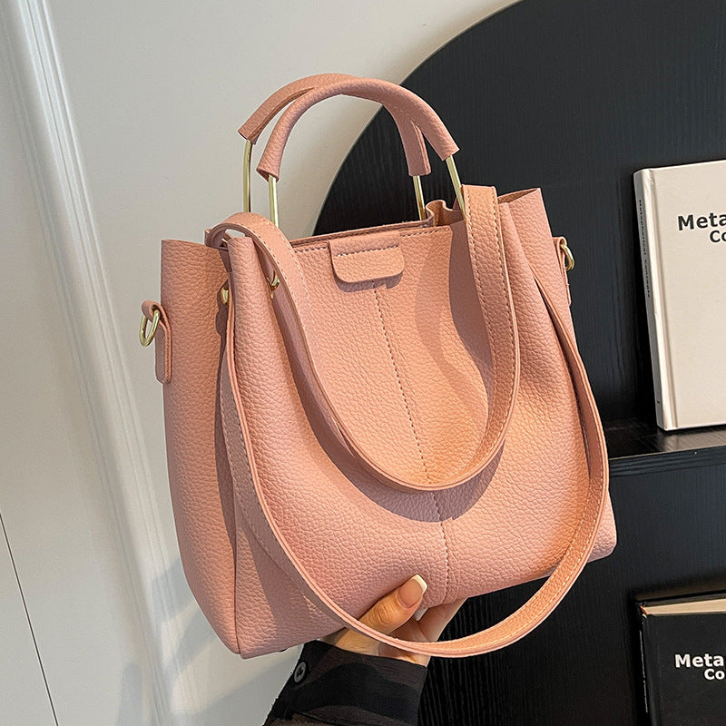Große Henkeltasche für Damen ⎜ Strukturierte Tasche mit Tragegriff für Herbstlooks und tägliche Outfits