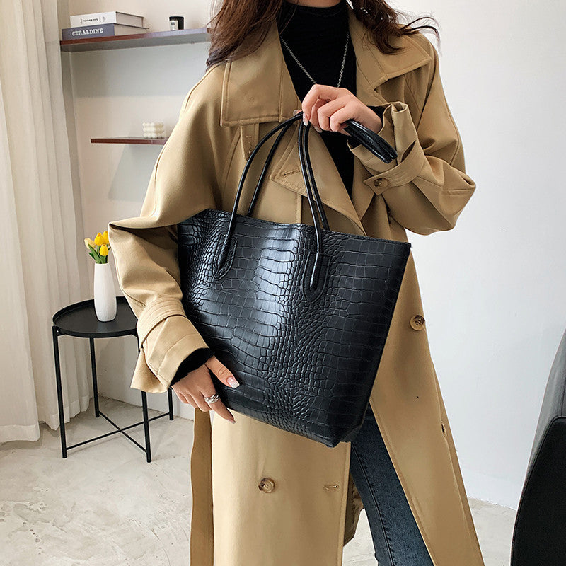 Shopper Tasche für Damen ⎜ Elegante Schultertasche in Lederoptik mit Krokoprägung und viel Stauraum