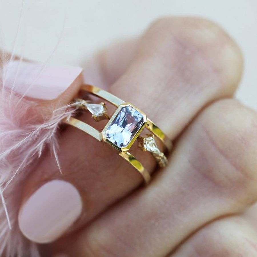 Vintage Damenring in Goldoptik ⎜ Eleganter Zirkonia-Ring mit rechteckigem Stein für besondere Anlässe