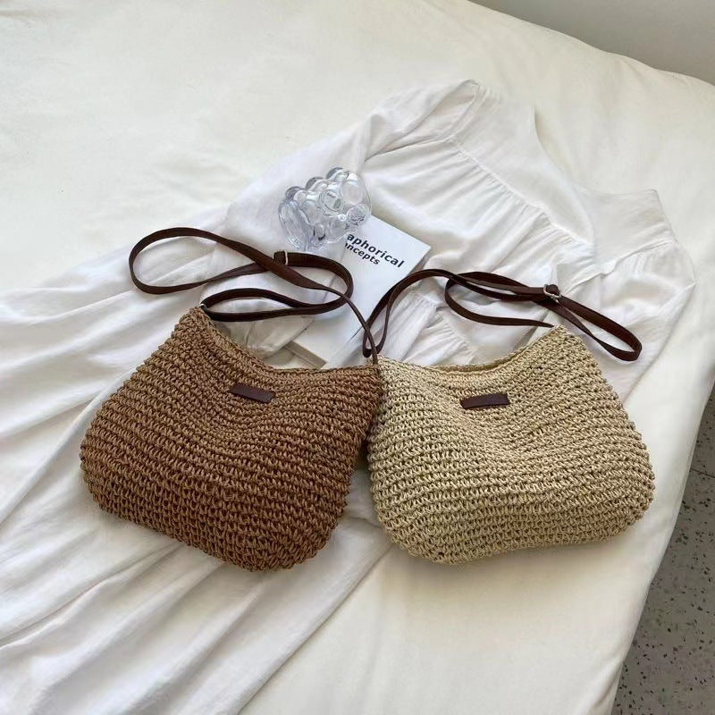 Strandtasche aus Stroh für Damen ⎜ Leichte Sommertasche mit Schulterriemen für Urlaub und Freizeit