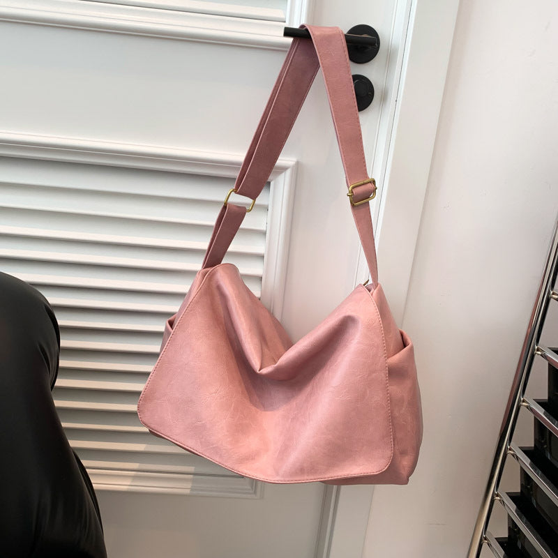 Crossbody-Tasche für Damen ⎜ Weiche Umhängetasche mit Vintage-Lederlook für Alltag und Reisen