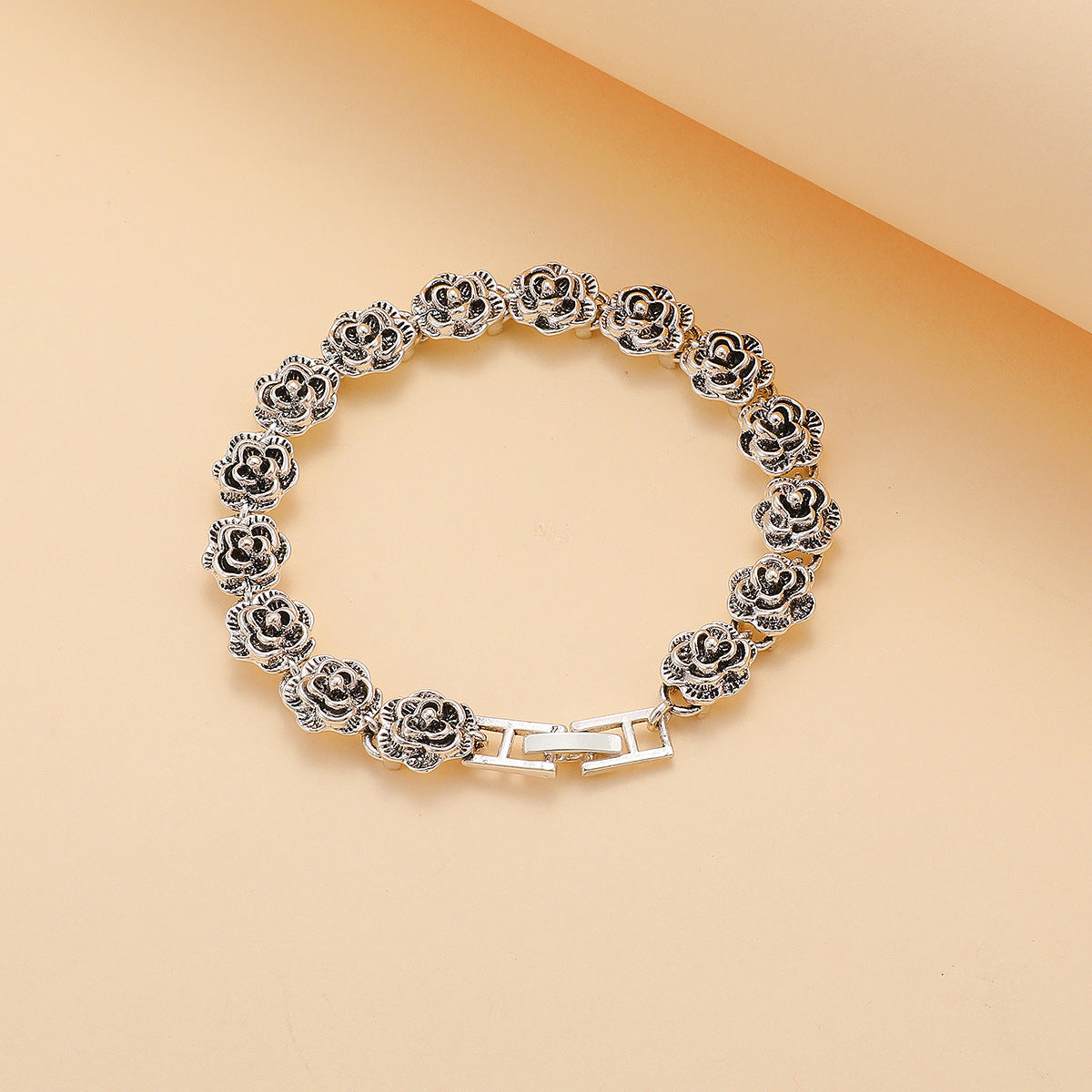 Rosen-Armband für Damen ⎜ Romantisches Vintage-Design im Retro-Stil für stilvolle Outfits