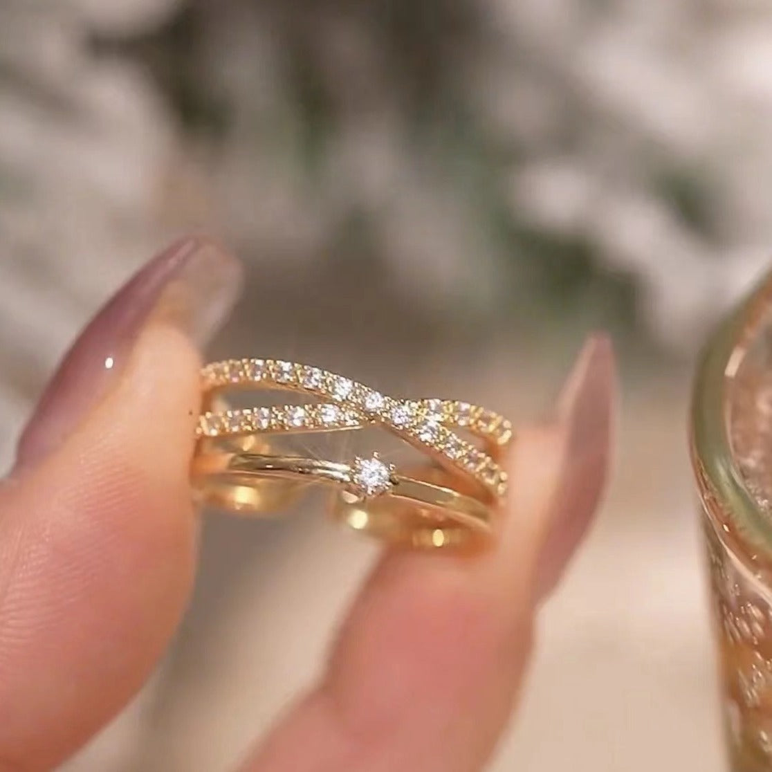 Damenring mit Zirkonia in Kreuzoptik ⎜ Eleganter Mehrlagenring für stilvolle Looks
