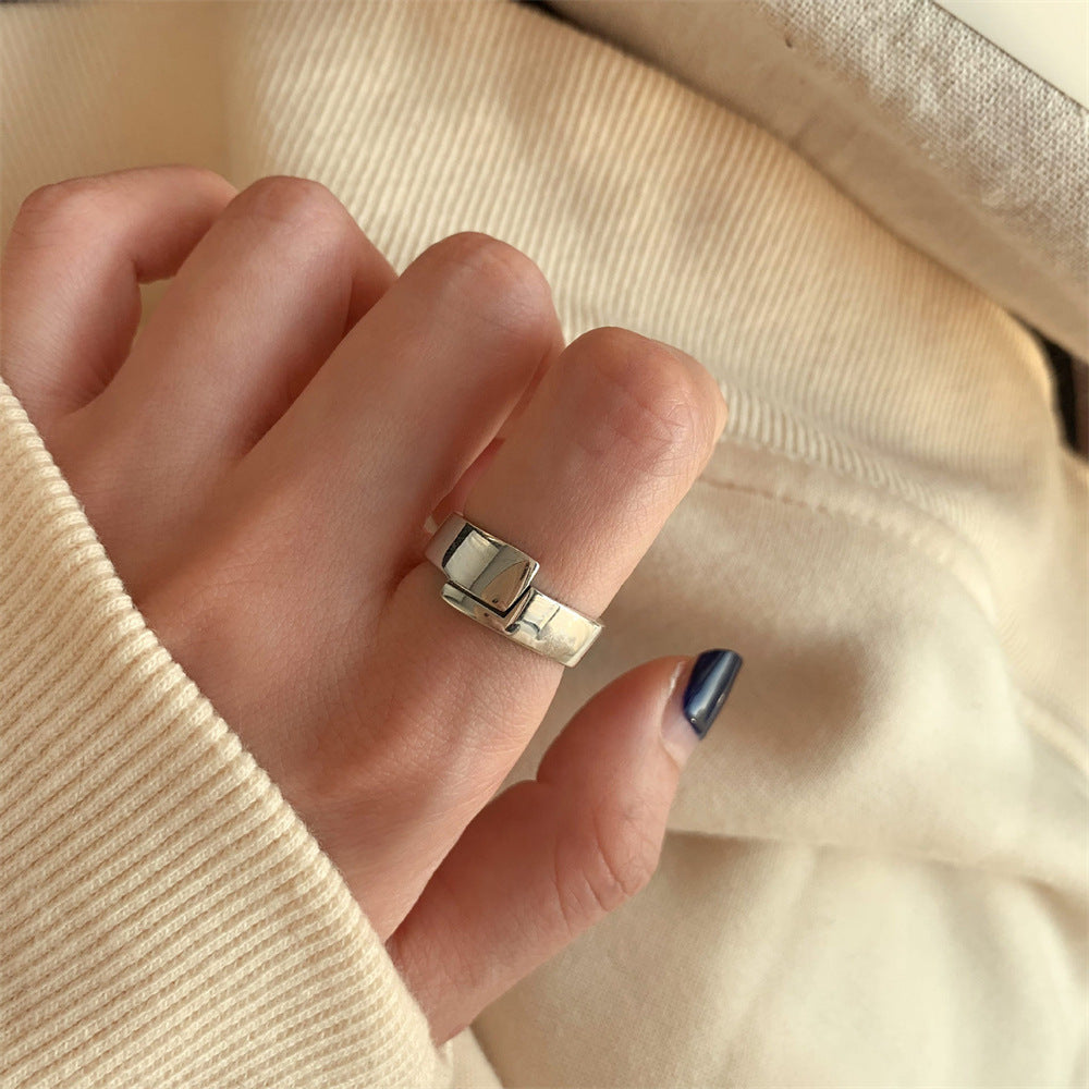 Damenring aus Sterling Silber ⎜ Offenes Design im Retro-Stil für schlichte Eleganz im Alltag oder zu besonderen Anlässen