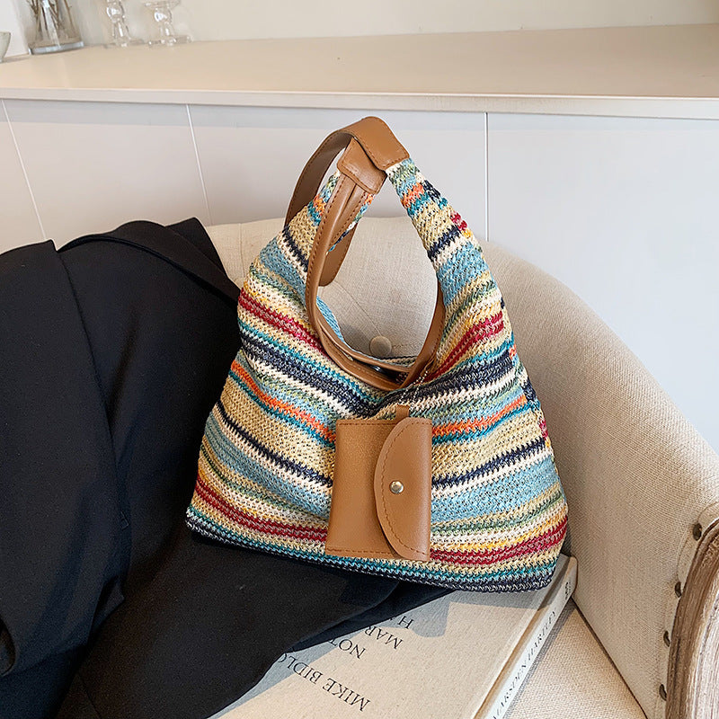 Strandtasche für Damen ⎜ Bunte Tragetasche mit Häkeldesign und Lederdetails für Freizeit und Urlaub