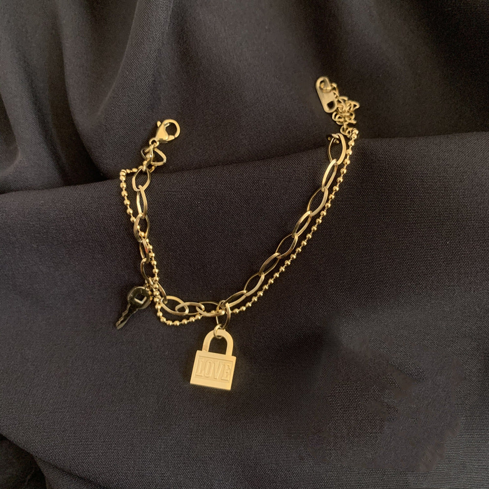 Halskette für Damen ⎜ Vergoldete Kette mit Schloss- und Schlüsselanhänger