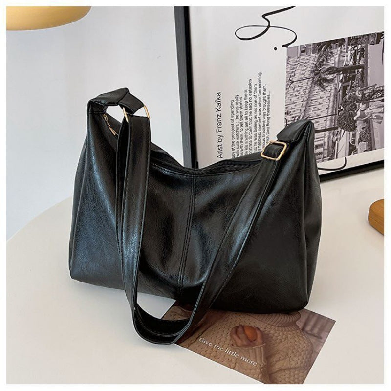 Große Umhängetasche für Damen ⎜ Praktische Tasche mit viel Stauraum für Alltag und Reisen