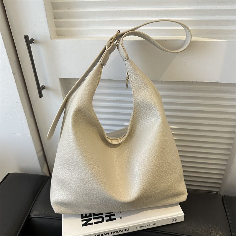 Retro Schultertasche für Damen ⎜ Stilvolle Tasche mit Nischentextur für Alltag & Events