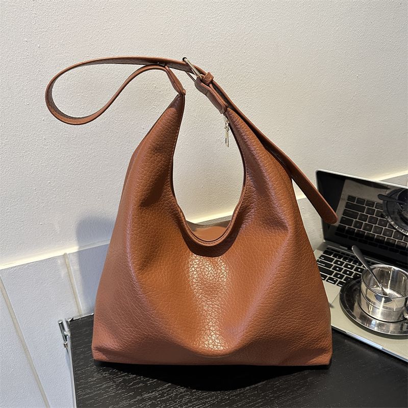 Retro Schultertasche für Damen ⎜ Stilvolle Tasche mit Nischentextur für Alltag & Events