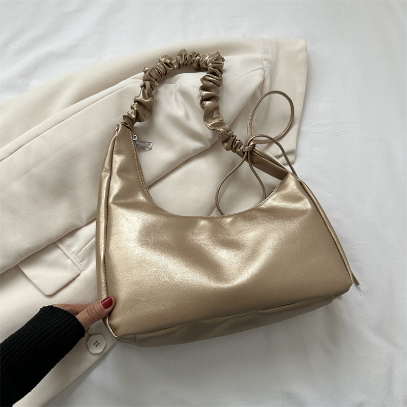 Modische Schultertasche für Damen ⎜ Kleine Henkeltasche mit Rüschenriemen für Alltag und Ausgehen