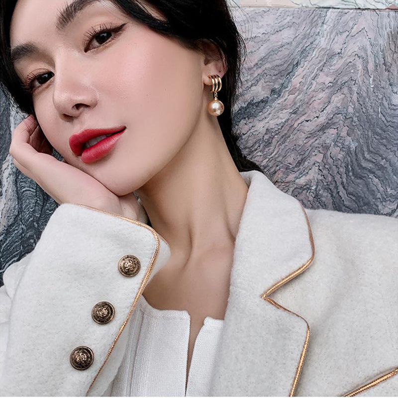 Perlenohrringe im Retro-Stil ⎜ Dezente Vintage-Optik mit goldenen Ringen für zeitlose Alltags-Eleganz