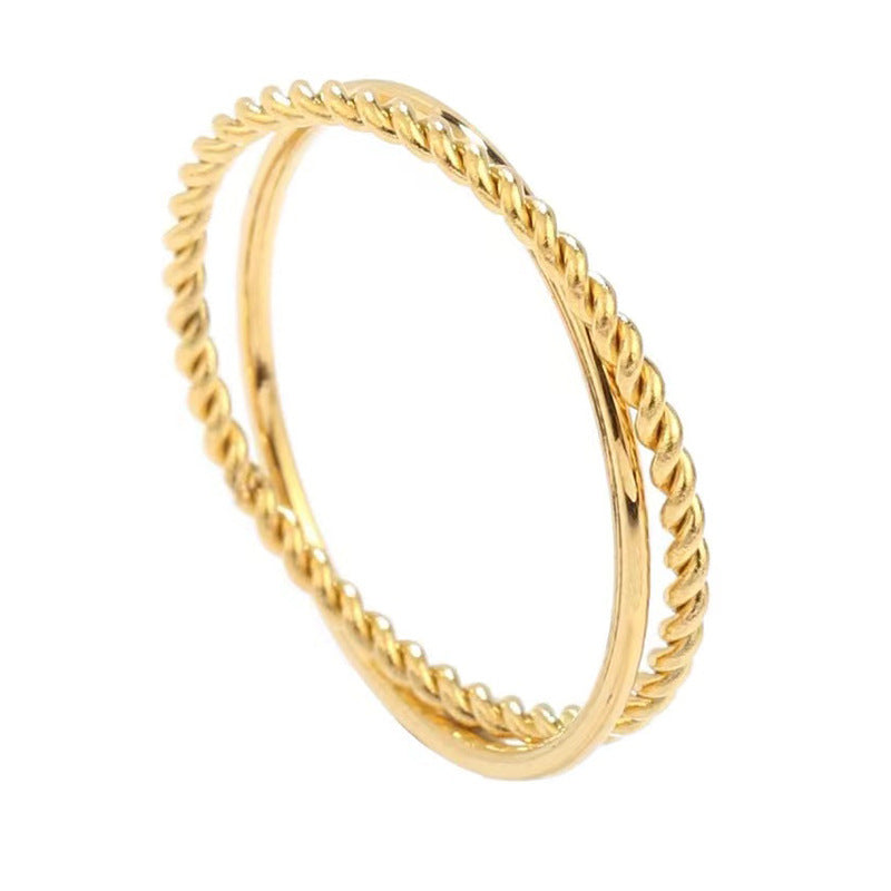 Moderner Damenring ⎜ Verstellbarer Kreuzring mit feiner Drehung für eleganten Look am Zeigefinger