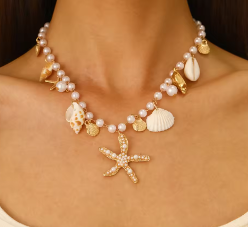 Schmuck-Set für Damen ⎜ Kette und Armband mit Muscheln, Perlen und Seesternen für sommerliche Strandlooks
