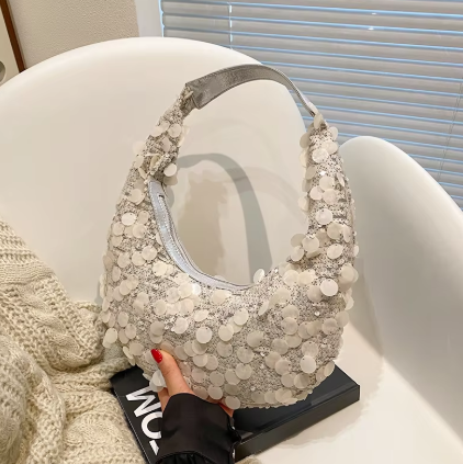 Glitzertasche für Damen ⎜ Auffällige Halbmondtasche mit Pailletten für Partys und besondere Anlässe