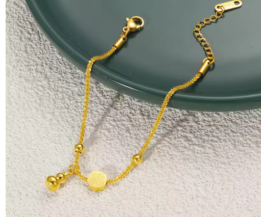 Kette für Damen ⎜ Vergoldete Kette mit Glückssymbol und Kürbisanhänger für traditionelle und stilvolle Looks