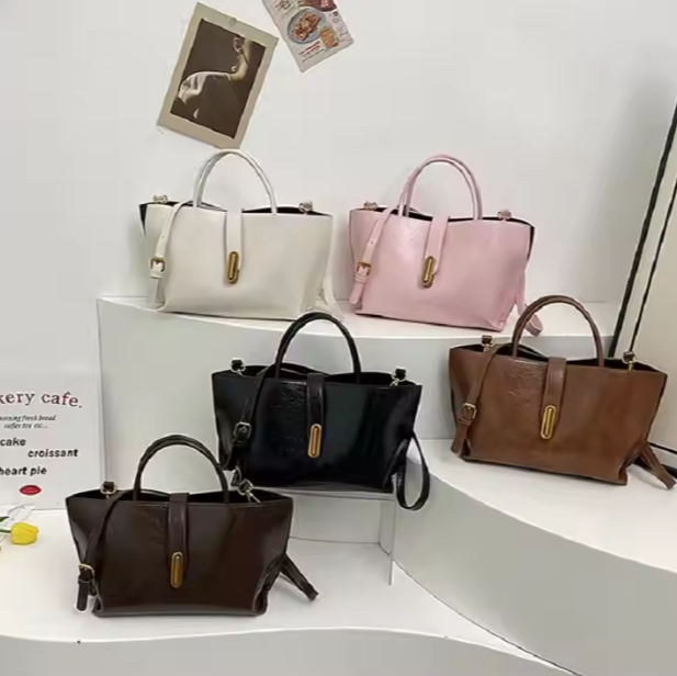 Damen Tasche in Lederoptik ⎜ Schlichte Tragetasche mit Struktur und Tragegriff für jeden Anlass