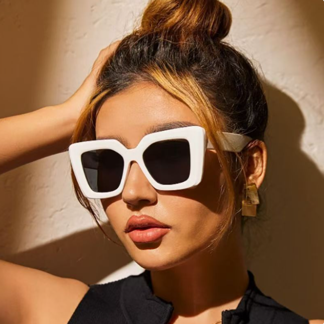 Oversize-Sonnenbrille für Damen ⎜ Trendiger Look für selbstbewusste Auftritte