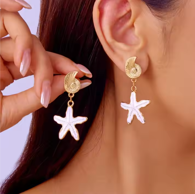 Sommerlicher Ohrschmuck mit Seestern ⎜ Maritimes Motiv für Urlaubs- und Strand-Looks