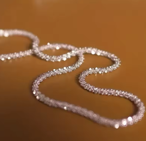 Glamouröse Kette für Damen ⎜ Funkelnder Halsschmuck für vielseitige Party- und Abendoutfits