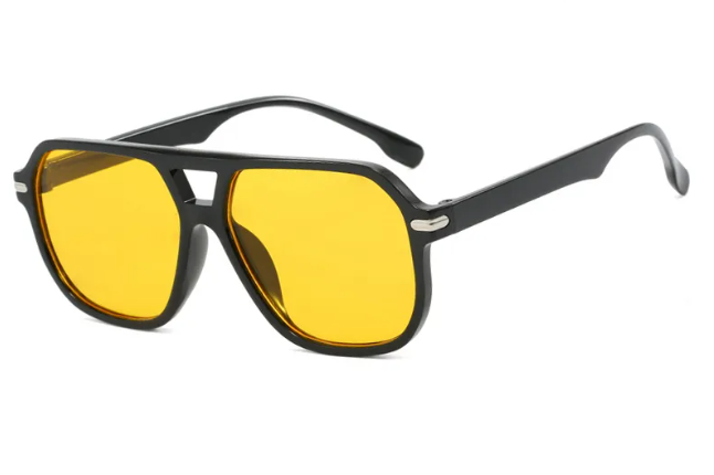 Retro-inspirierte Sonnenbrille für Damen ⎜ Stilvoll getönt für Alltag und Freizeit