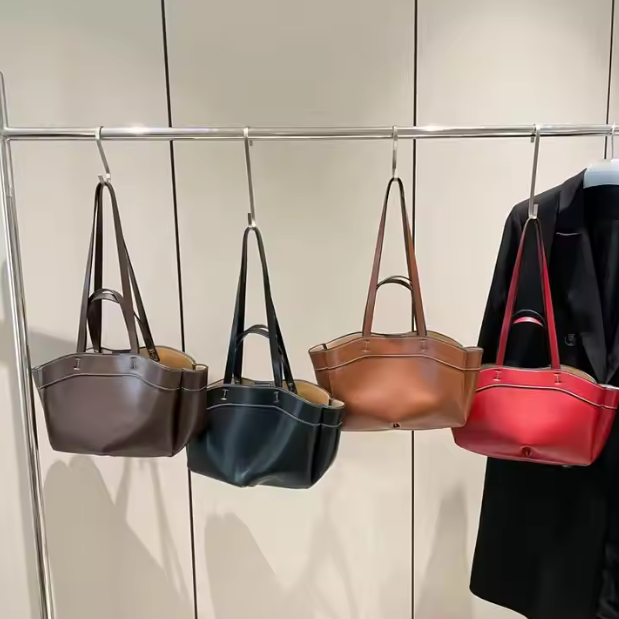 Große Tragetasche für Damen ⎜ Modische Schultertasche mit viel Stauraum für Büro, Alltag und Freizeit